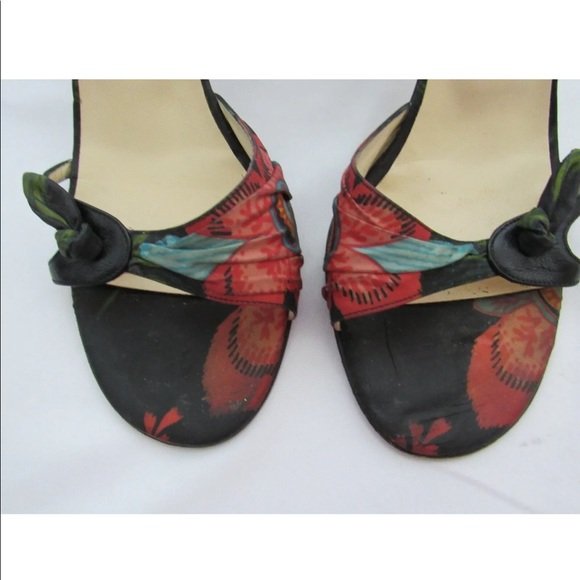 Jimmy Choo Open toe Side Bow Floral size 38 1/2 - Image 2