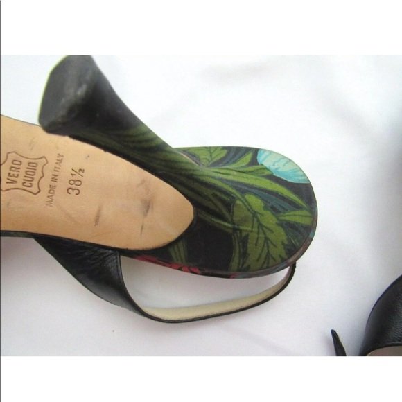 Jimmy Choo Open toe Side Bow Floral size 38 1/2 - Image 5
