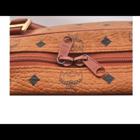 Authentic MCM Visetos Leather Vintage Boston Bag - Image 7