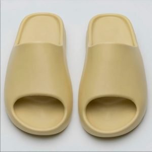 Yeezy Bone Slides Size 38/39 Authentic Women’s