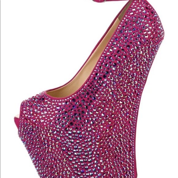 GIUSEPPE ZANOTTI HOT PINK SWAROVSKI CRYSTAL