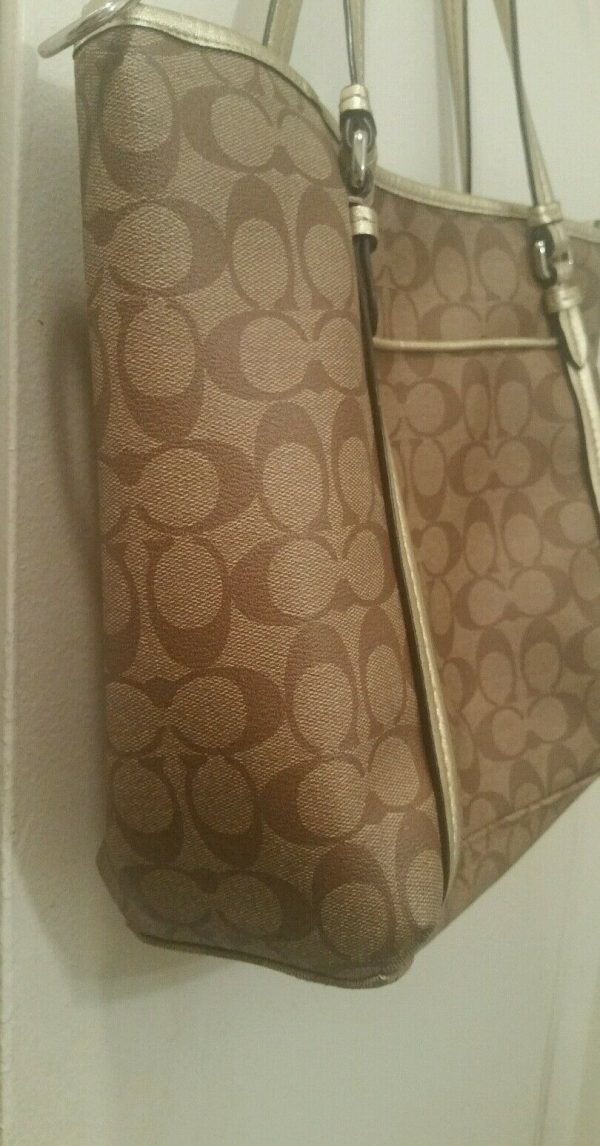 Coach handbag - Image 3