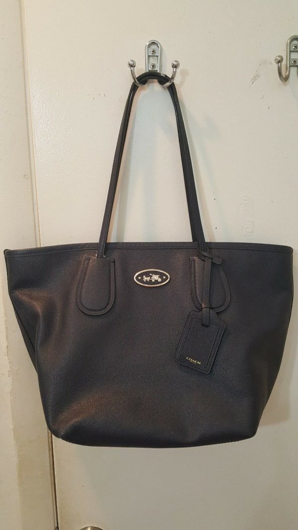 Coach Large Tote in Brown Leather - Image 9